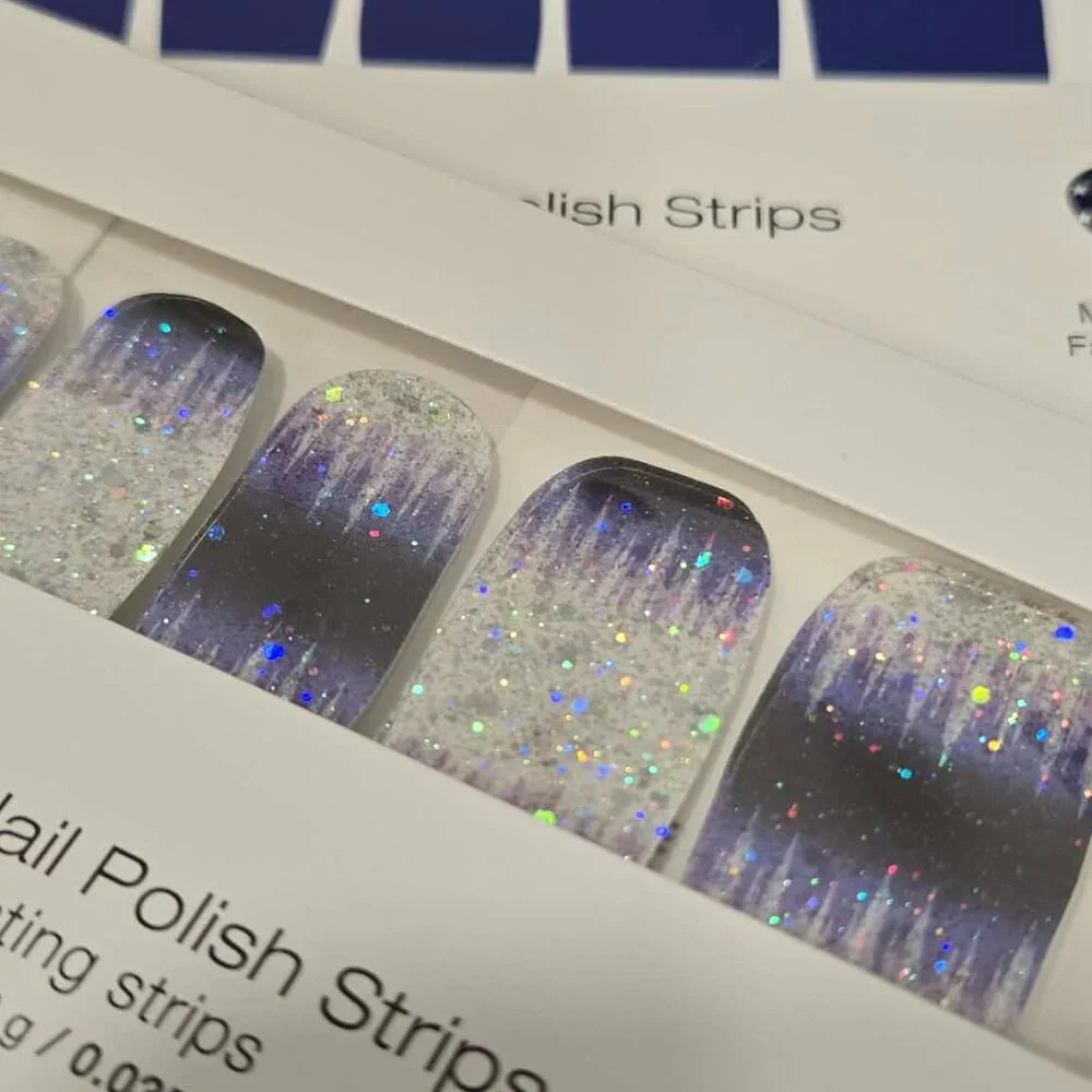 Color Street Winter Blue Press on Nail Design Bracelet bundle